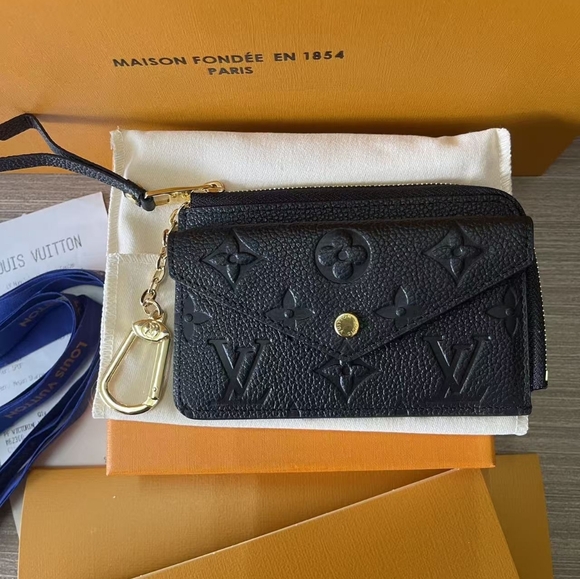 Louis Vuitton Accessories - Louis Vuitton Card Holder Recto Verso